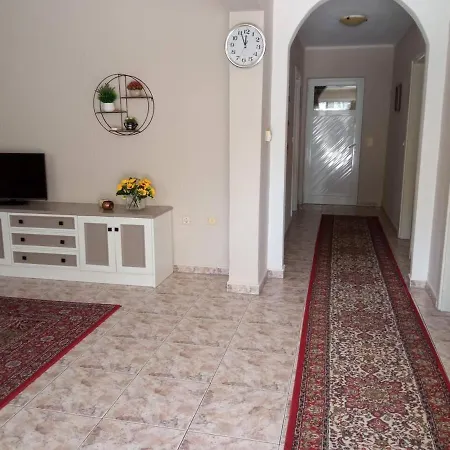 Charming 2-Bed House In Veroia Holiday home Veria (Imathia)