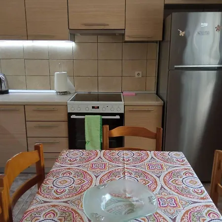 Charming 2-Bed House In Veroia Holiday home